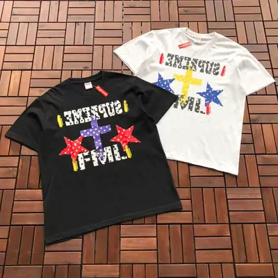 SUPREME T-Shirt
