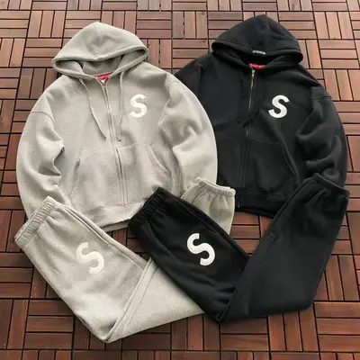 SUPREME Hoodie