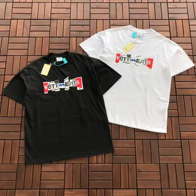 VETEMENTS T-Shirt
