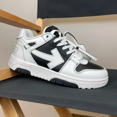 OFF-WHITE