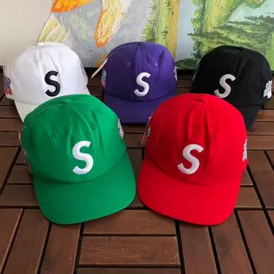 SUPREME Cap
