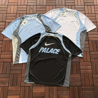 PALACE T-Shirt