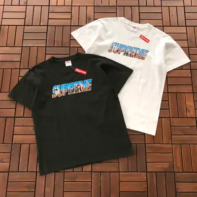 SUPREME T-Shirt
