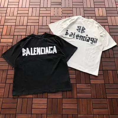 BALENCIAGA T-Shirt