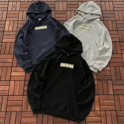 SUPREME Hoodie