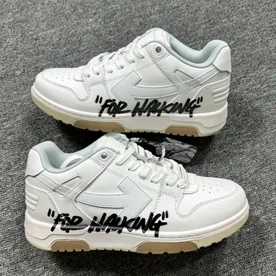 OFF-WHITE