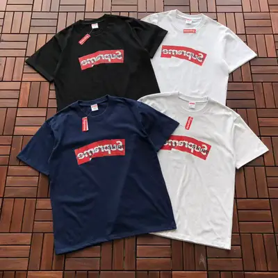 SUPREME T-Shirt