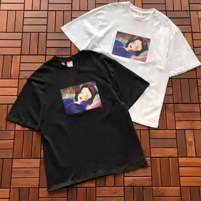 SUPREME T-Shirt