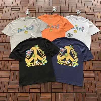 PALACE T-Shirt