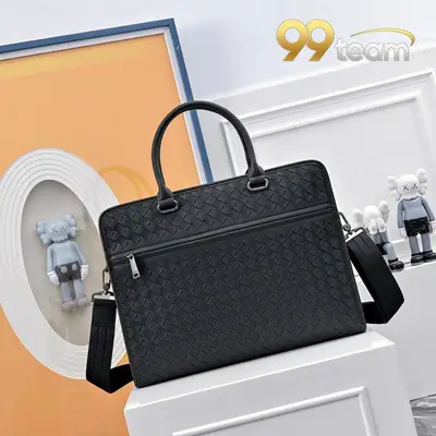 BOTTEGA VENETTA | Item ID: 20610
