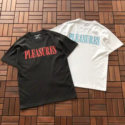 PLEASURES T-Shirt