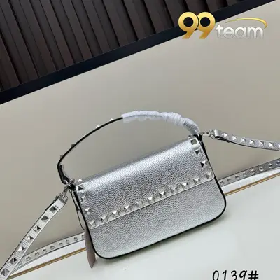 VALENTINO | Item ID: 18919