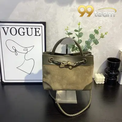 BOTTEGA VENETTA | Item ID: 20842