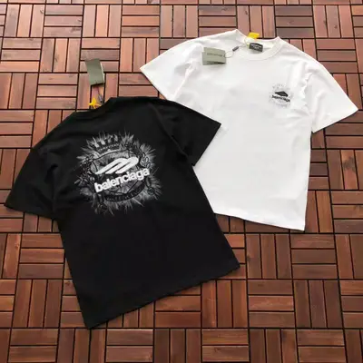 BALENCIAGA T-Shirt