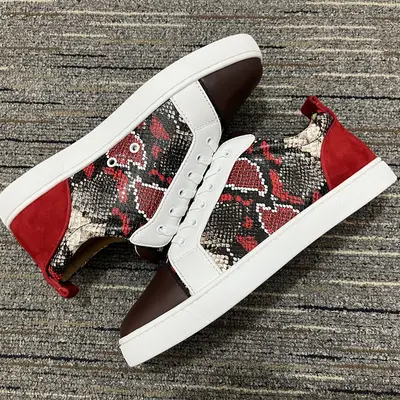 LOUBOUTINS