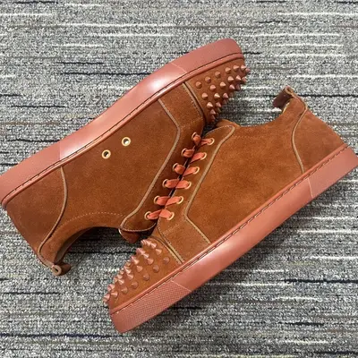 LOUBOUTINS
