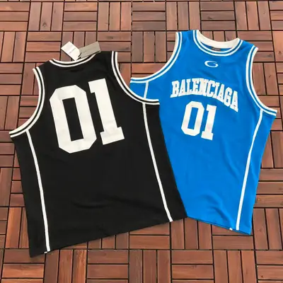 BALENCIAGA