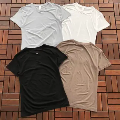 LULULEMON T-Shirt