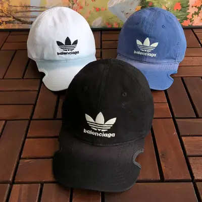 BALENCIAGA Cap