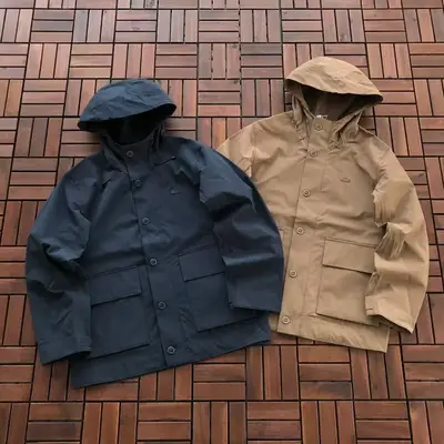 LACOSTE Jacke