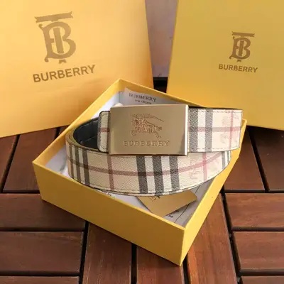 BURBERRY Gürtel