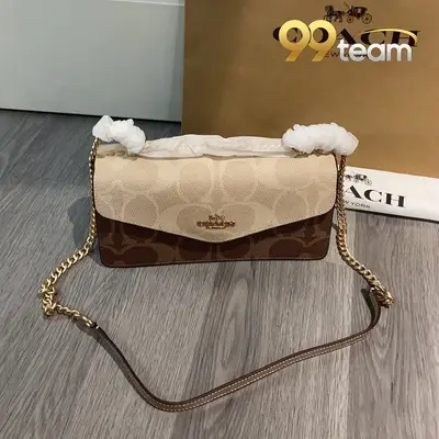 COACH | Item ID: 04856