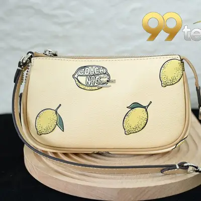 COACH | Item ID: 05093