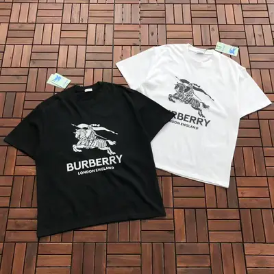 BURBERRY T-Shirt