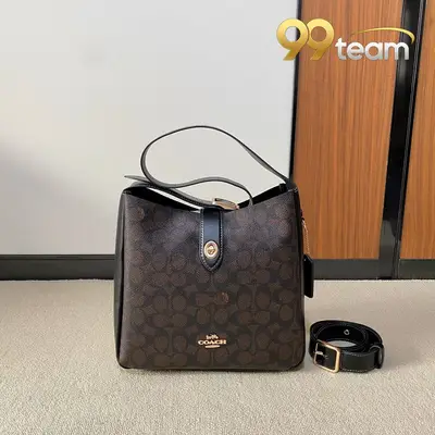 COACH | Item ID: 04872