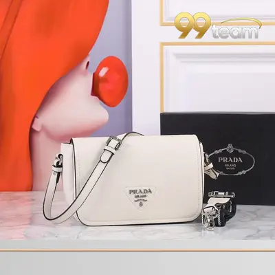 PRADA | Item ID: 08915