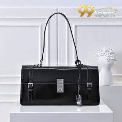 PRADA | Item ID: 09584