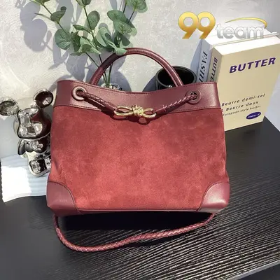 BOTTEGA VENETTA | Item ID: 20846