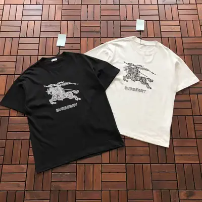 BURBERRY T-Shirt