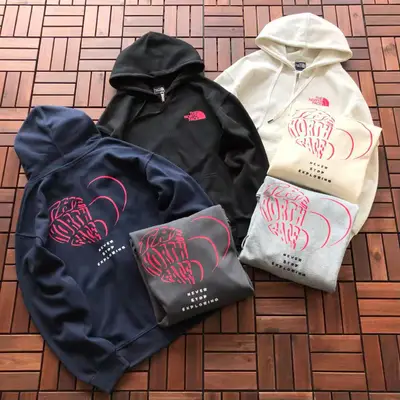 THE NORTH FACE Hoodie
