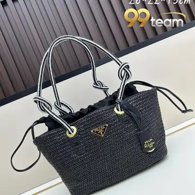 PRADA | Item ID: 09543
