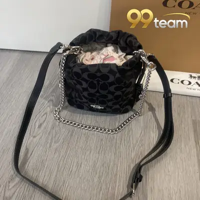 COACH | Item ID: 04366