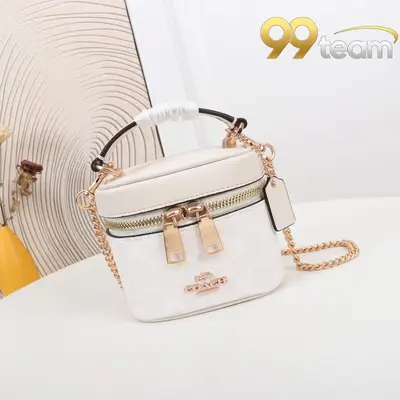 COACH | Item ID: 04529