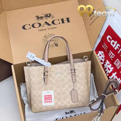 COACH | Item ID: 05282