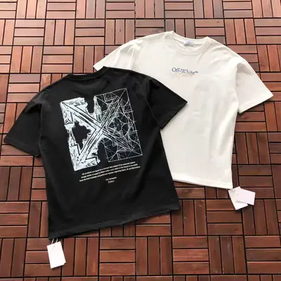 OFF-WHITE T-Shirt