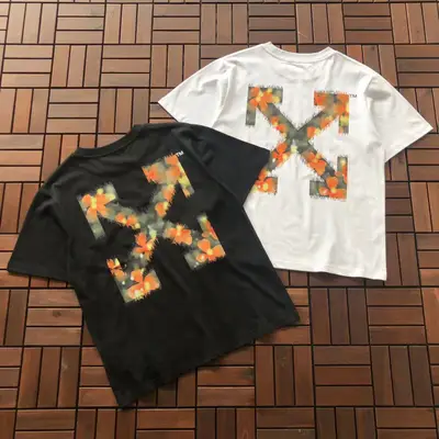 OFF-WHITE T-Shirt