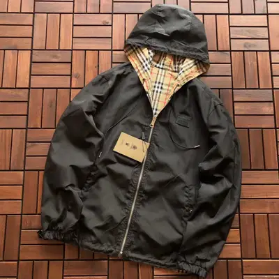 BURBERRY Jacke