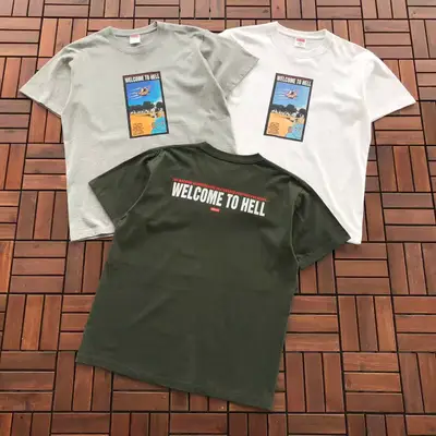 SUPREME T-Shirt