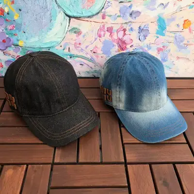 MIU MIU Cap