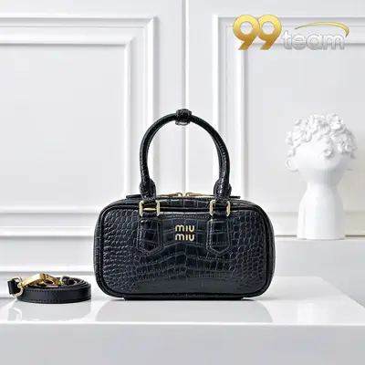 MIU MIU | Item ID: 08184