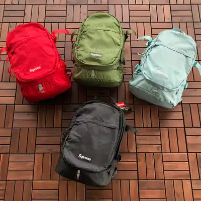 SUPREME Tasche