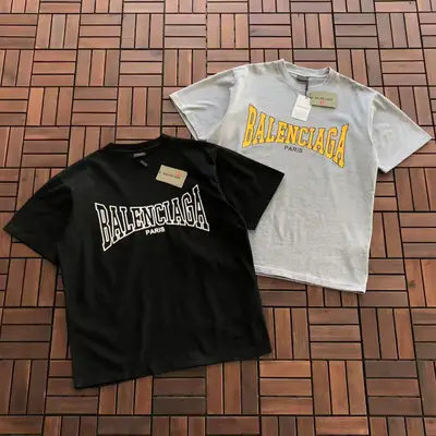 BALENCIAGA T-Shirt