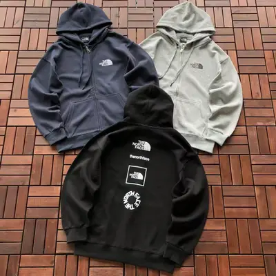 THE NORTH FACE Hoodie