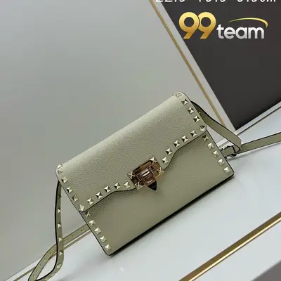 VALENTINO | Item ID: 18681