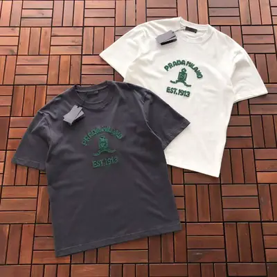 PRADA T-Shirt