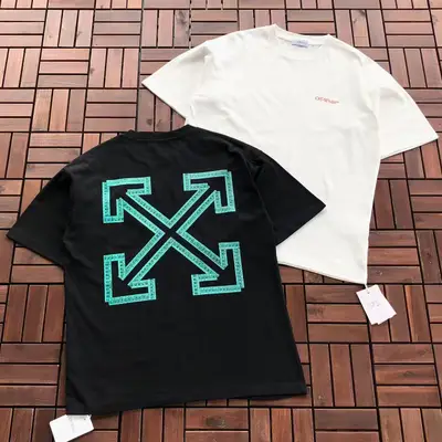 OFF-WHITE T-Shirt